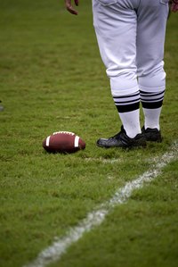 Play fun make-believe football costume games with the kids.