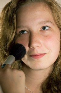 Talcum powder is contained in many cosmetic products.