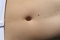 Getting a flatter belly isn't difficult, but does require a change in lifestyle habits.