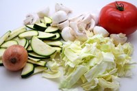 Eat plenty of fruit and vegetables to lose weight and stay healthy.