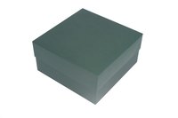 Plastic boxes last longer than cardboard boxes