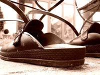 Leather clogs