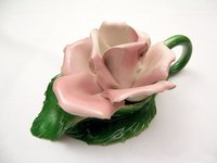 Cold porcelain resembles traditional porcelain when dry and sealed.
