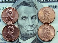 An important part of Lincoln's look was his full beard and absence of a mustache.
