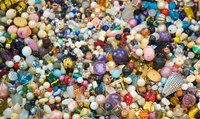 Beads to make a foot bracelet.