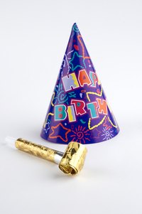 Birthday party games allow guests to stay entertained.