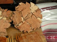 Scroll saw patterns use intricate designs for versatile cutting.