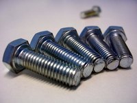 Corrosion-resistant stainless steel bolts are harder to identify without industry-standard head markings.
