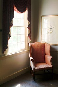 Swag and valance curtains are a traditional style.