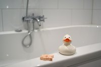Porcelain tub.