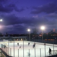 A hockey coach's salary depends on a number of factors.