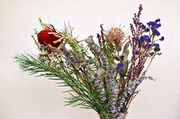 Knowing how to preserve flowers while keeping their color adds to your floral crafts.