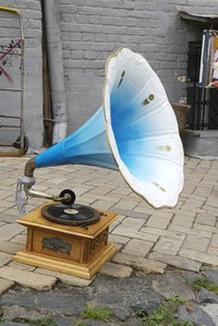 Play 1920s music on vintage phonograph to give the party an authentic touch.