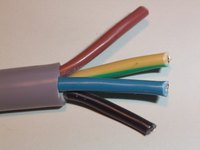 Color-coded wires do not always correspond to the letter terminals on the RTH7500 thermostat.