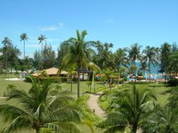 Planning a low-budget vacation is difficult.