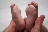 A child's foot arches are more noticable at age 2 or 3.