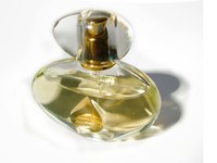 Perfume tester bottles let you bypass the costs of packaging and advertising.