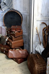 A business must have a retail license whether it sells suitcases or video games