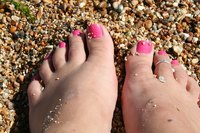 A properly sized toe ring won't slip around your toe.