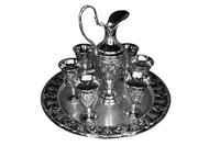 Learn how to distinguish between the many silver plate patterns.