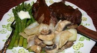 Have dinner delivered to your mom's door once a month so she doesn't have to cook.