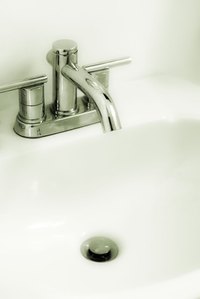 Flex line connects directly to the underside of the faucet.