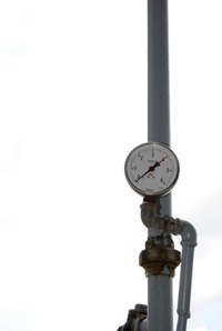 Pressure gauges can indicate level too.