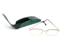 Eyeglasses with a spring hinge fit a variety of face sizes.