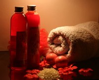 Oatmeal shampoo and a cool bath are soothing for your dog's itchy skin.