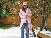 Thinsulate lining keeps you warm and beautiful.