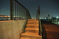 There are federal guidelines for the placement of handrails.