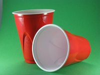 There are pros and cons to plastic and Styrofoam disposable cups.