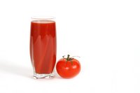 Tomato juice can help to eliminate odors, including the residual smell of perming chemicals.