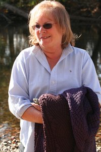 Learn how to reduce mid-body weight in menopausal women.