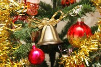 Make your Christmas tree twinkle with blinking lights.
