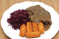 Braised purple cabbage tastes good as a side dish with boar.