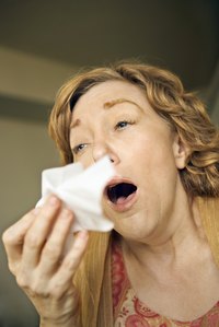 Sneezing over food can cause contamination.