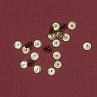 With proper planning, you can hang curtains with thumb tacks so they mimic the look of a curtain rod.