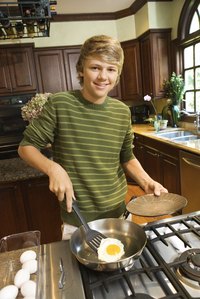 Free your eggs from a stainless steel skillet without the mess.