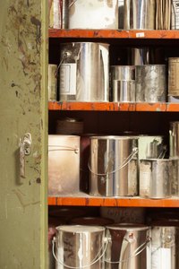 Shellac brushes can be difficult to clean.