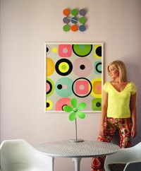 Contemporary psychedelic decor combines abstract patterns with vintage-inspired pieces in sleek finishes.