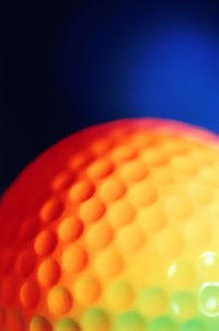 There are a minimum of 300 dimples on a golf ball, which should be replicated on a golf ball cake.