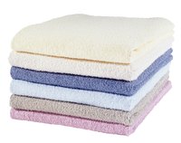 With just a little effort, you can decorate plain towels to match any bathroom decor.