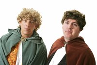 Make your own Lord of the Rings traveling cloak.