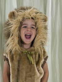 Make a handmade lion's mane headband using basic craft supplies.