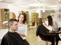 A salon must pay payroll taxes for salon employees but not for independent contractors.