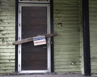 There are often alternatives to giving up your house to foreclosure.