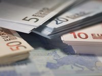 Detect Counterfeit Euro Currency