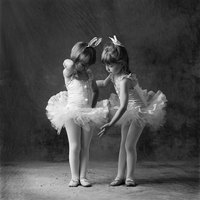 A simple no-sew tutu may satisfy a little ballerina.