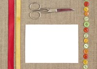 Use sharp scissors when cutting burlap.